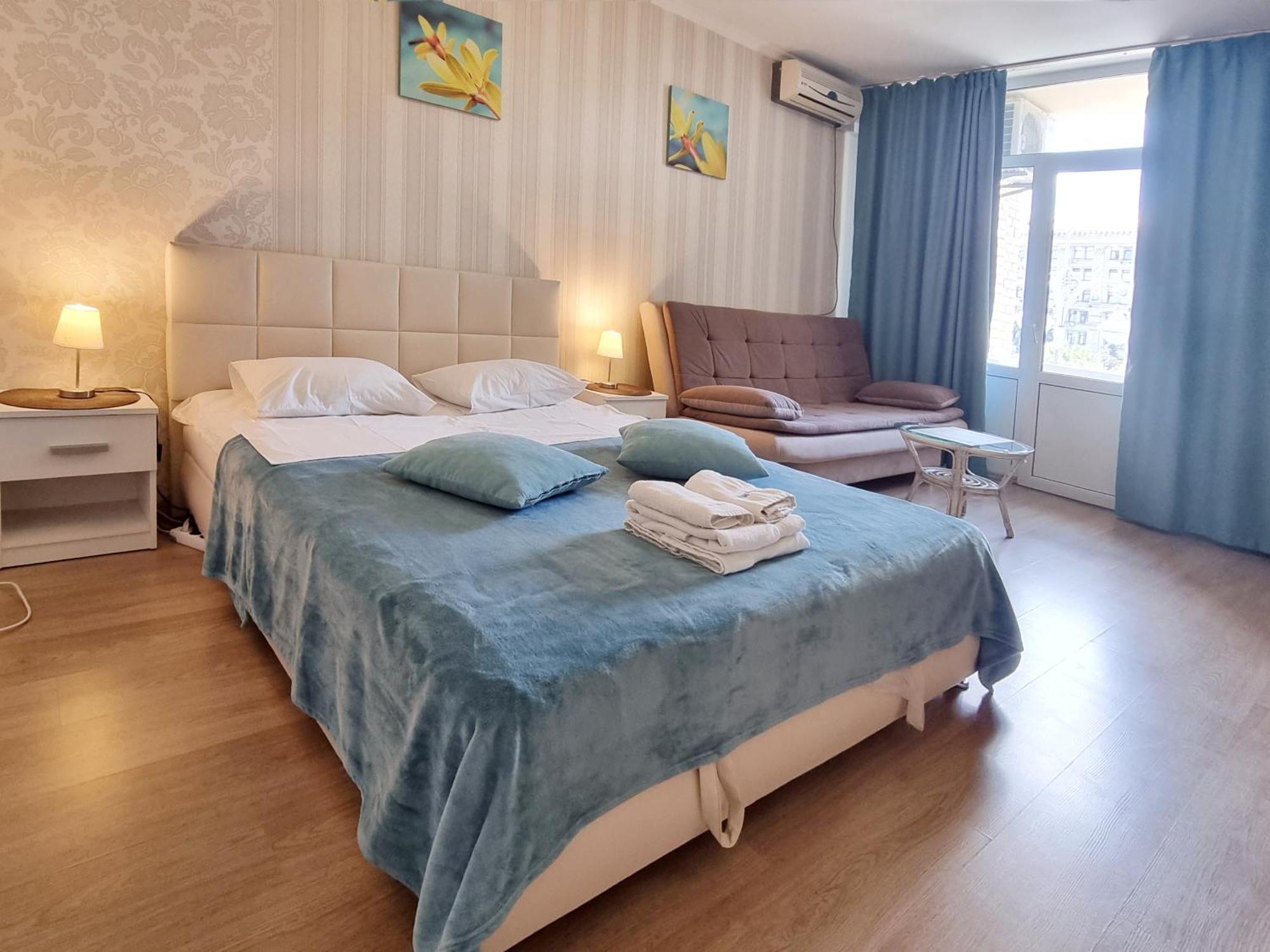 Home-Hotel Apartments On Maidan Nezalezhnosti Square Киев Екстериор снимка