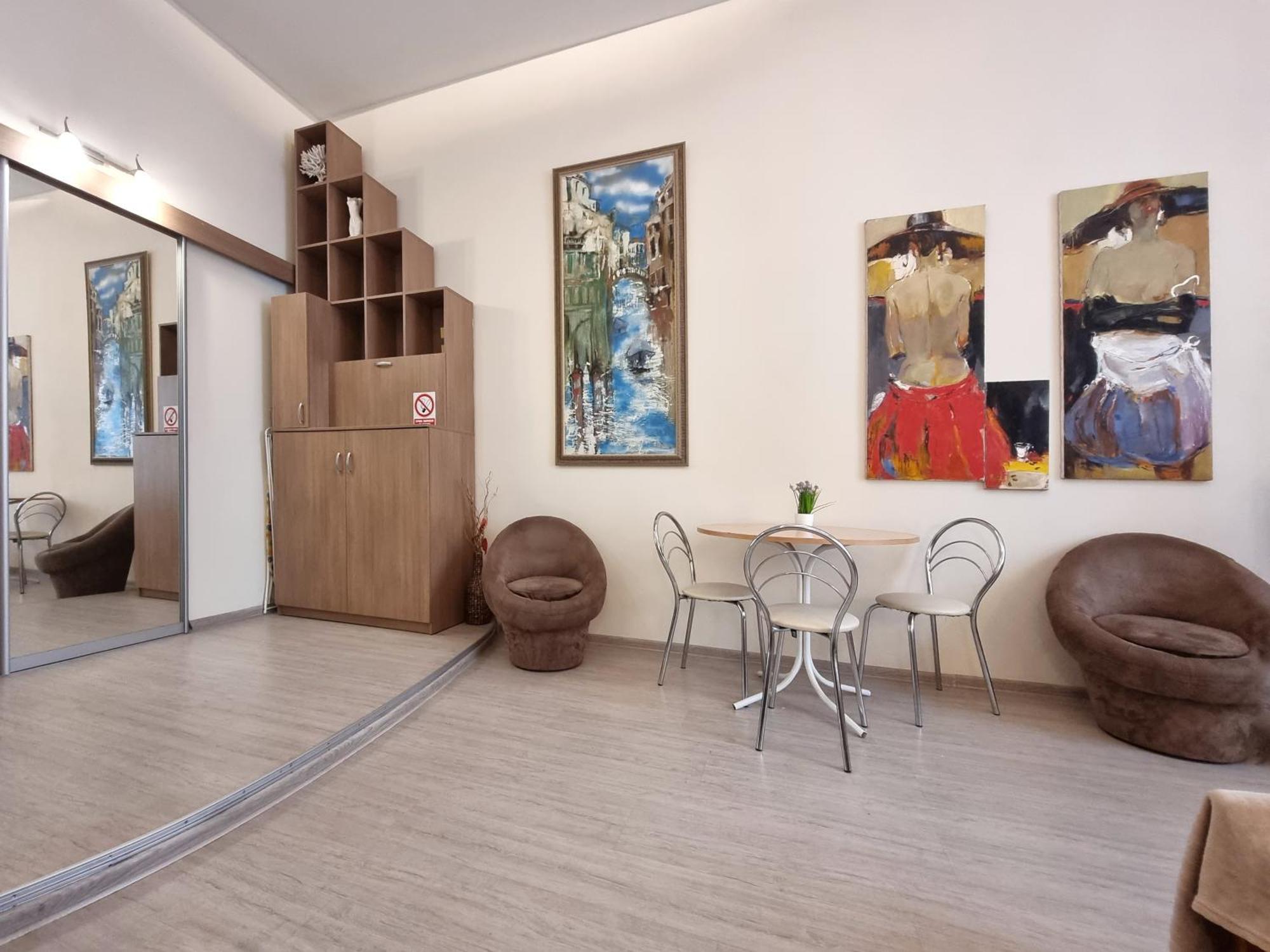 Home-Hotel Apartments On Maidan Nezalezhnosti Square Киев Екстериор снимка