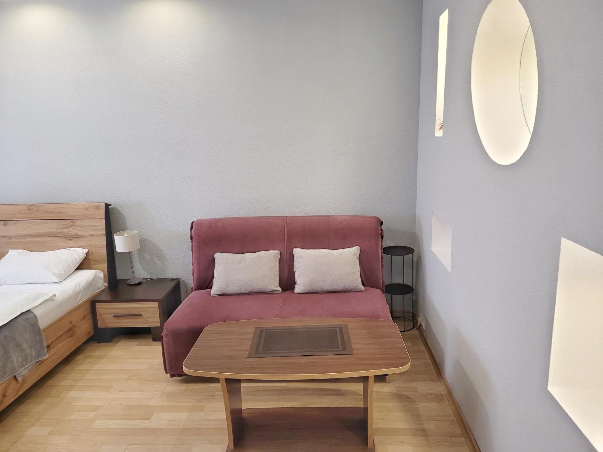 Home-Hotel Apartments On Maidan Nezalezhnosti Square Киев Екстериор снимка