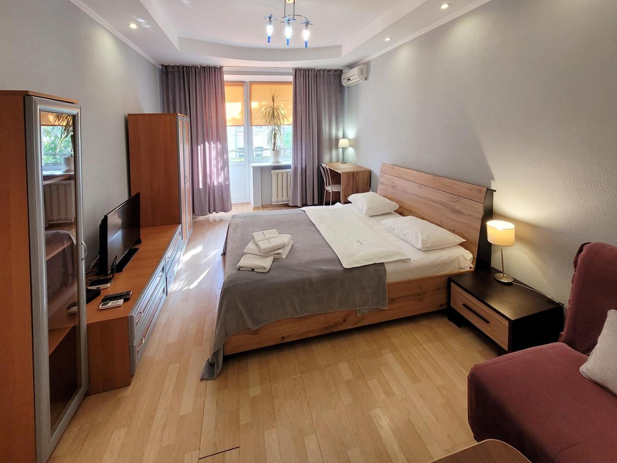 Home-Hotel Apartments On Maidan Nezalezhnosti Square Киев Екстериор снимка