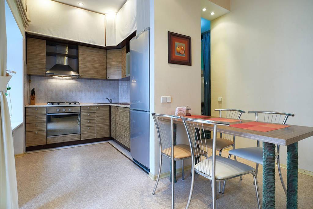 Home-Hotel Apartments On Maidan Nezalezhnosti Square Киев Екстериор снимка
