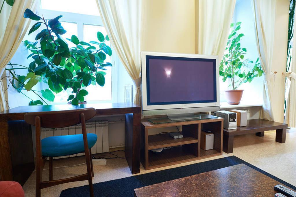 Home-Hotel Apartments On Maidan Nezalezhnosti Square Киев Екстериор снимка