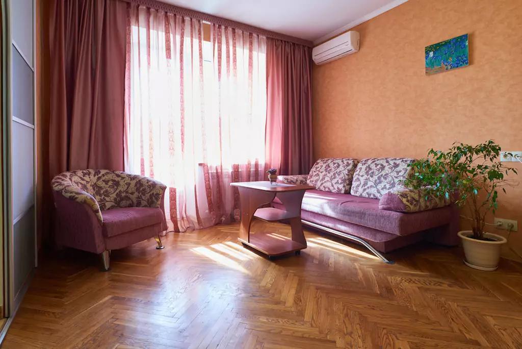 Home-Hotel Apartments On Maidan Nezalezhnosti Square Киев Екстериор снимка