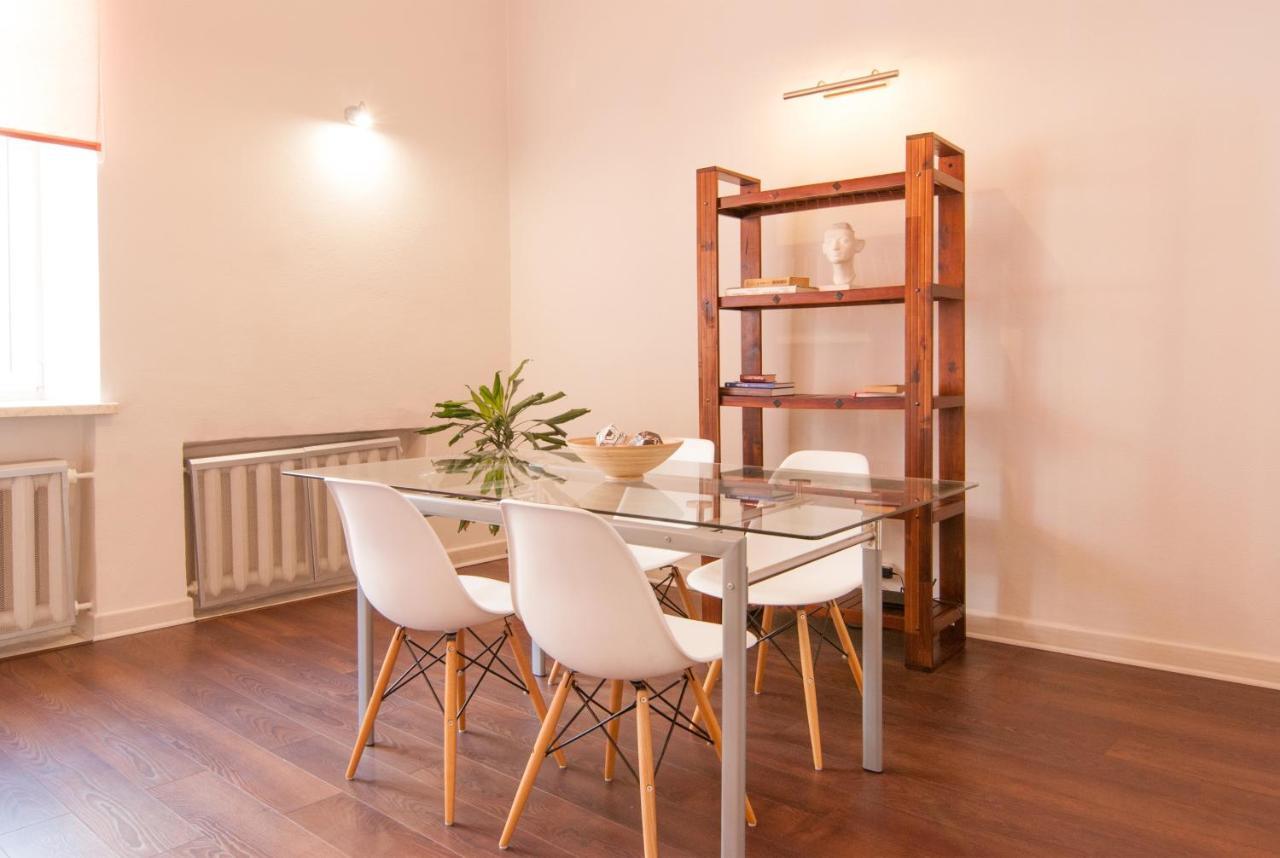 Home-Hotel Apartments On Maidan Nezalezhnosti Square Киев Екстериор снимка